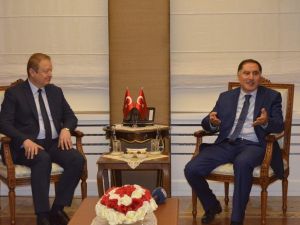 Malkoç "Suudi Turistler Trabzon’da Yüksek Taksi Ücretlerinden Şikayetçi"
