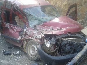 Artvin’de Trafik Kazası: 4 Yaralı