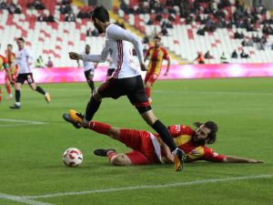 Sivasspor Üst Tura Çıktı