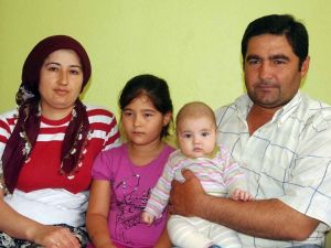 Oyun Oynarken Kaybolmuştu: 8 Yıldır Yolunu Gözlüyorlar