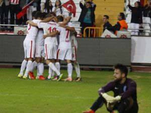 İşitme Engelli Milli Takım İngiltere’yi 5-0 Yendi