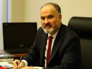 "Türkiye Bütçe Açığını Yatırımlar İçin Veriyor"