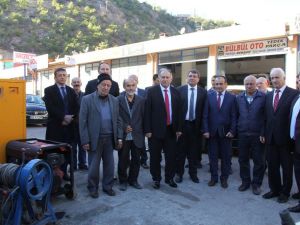 Artvin Valisi Doğanay, Esnafı Dinledi