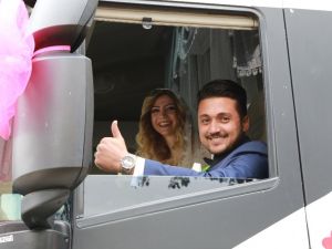Tır Gelin Arabası Oldu