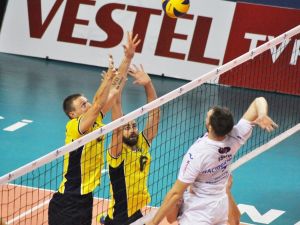 Fenerbahçe Bursa’da Kazandı