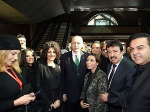 Erdoğan Sanatçılarla Görüştü