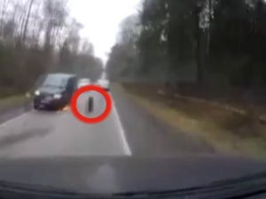 Fırlayan Lastik Faciaya Neden Olacaktı: O Anlar Kamerada !