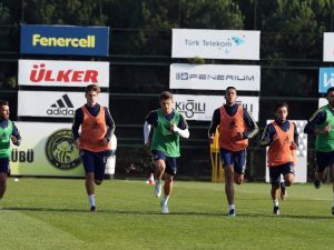 Fenerbahçe Sivasspor Mesaisini Sürdürdü