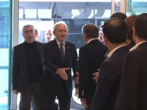 Kılıçdaroğlu Yurda Döndü
