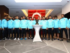 A Milli Takım, Mustafa Kemal Atatürk’ü Andı