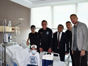 Abdullah Avcı’dan Lösemili Çocuklara Ziyaret