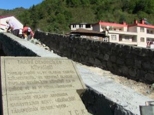 Artvin’deki Tarihi Demirciler Köprüsü Yeniden Restore Ediliyor