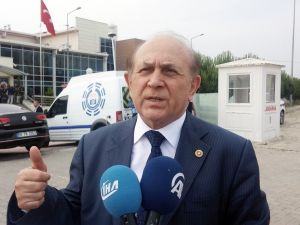 Ak Parti, Burhan Kuzu’yu İkna Etmeye Çalışıyor