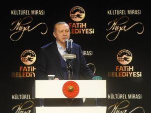 "Tarih Ve Kültür Cellatları Kol Geziyor"