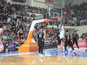 Beşiktaş Sakarya’da Kazandı