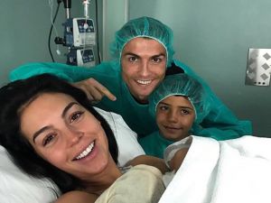Ronaldo 4. Kez Baba Oldu