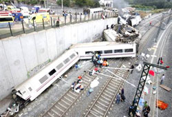 İspanya'da Tren Kazası: En Az 35 Ölü