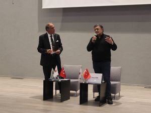 “Avrupa’nın Arkasında Kalıyoruz”