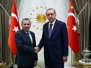 Lübnan Dışişleri Bakanını Kabul Etti