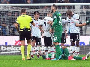 Medel, Maatyaspor Deplasmanında Cezalı Duruma Düştü