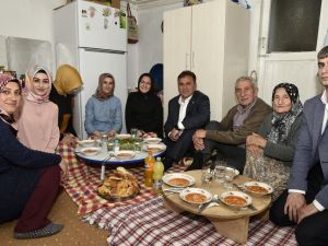 Gümüşhane Belediyesi’nin Evde Bakım Hizmeti Yüzleri Güldürüyor