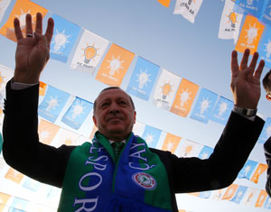 Erdoğan'dan Rize'de Kongre Öncesi Mini Miting
