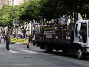 Los Angeles’ta Trump Protestosu