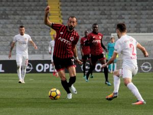 Gençlerbirliği Soyunma Odasında Kavga Çıktı