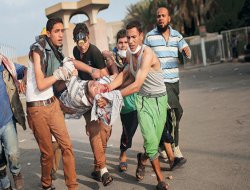 Mısır Ordusu, halka ateş açtı: 200 ölü 5000 yaralı