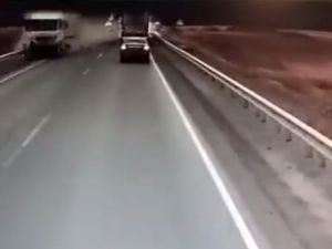 Rusya’da Korkunç Kaza: 2 Ölü, 1 Yaralı