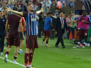 Kral Görevinin Başında