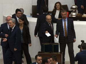 1. Tur Oylama Oylama Bitti