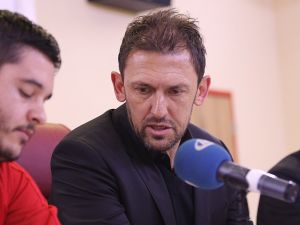 “Zor Süreci, Takım Ve Şehirle Bütünleşerek Atlatacağız”