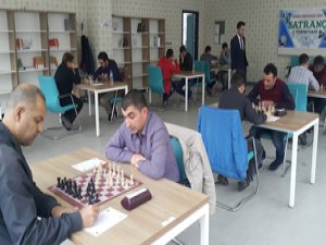 Satranç'ta Bu Kez Öğretmenler Yarıştı