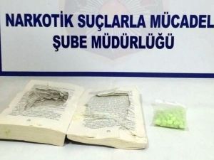 ’Suç Ve Ceza’dan Uyuşturucu Çıktı