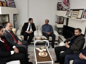 Şehit Öğretmenin Evine Öğretmenler Günü’nde Ziyaretçi Akını