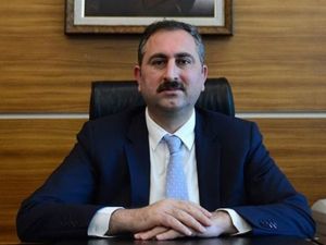 Bakan Gül’den Adil Öksüz Açıklaması