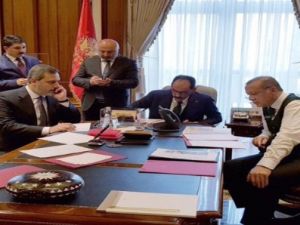 Cumhurbaşkanı Erdoğan’ın Paylaştığı Fotoğrafta Dikkat Çeken Detay
