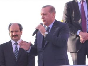 "Öyle Bir Talihsizliğimiz Var Ki, Böyle Bir Ana Muhalefet Başı Var"