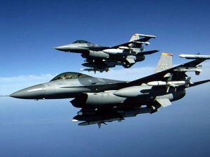 Rus Savaş Uçakları Deaş Kamplarını Bombaladı