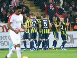 Fener 1 Attı 3 Aldı