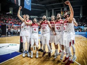 Dünya Kupası Elemelerinin Yıldızı Türkiye