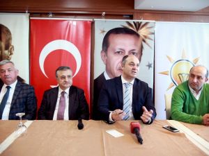 Ak Partili Yılmaz Basın Mensupları İle Bir Araya Geldi