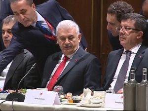 Londra’da İngiliz Yatırımcılarla Bir Araya Geldi