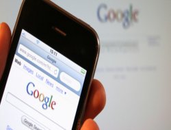 Cep telefonları baz istasyonlarından daha riskli