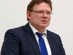 Almanya’da Belediye Başkanına Bıçaklı Saldırı