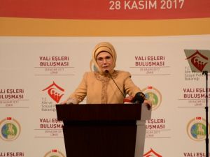 Emine Erdoğan Vali Eşleri İle Buluştu