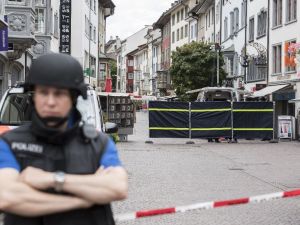 Londra’da Bombalı Araç Paniği