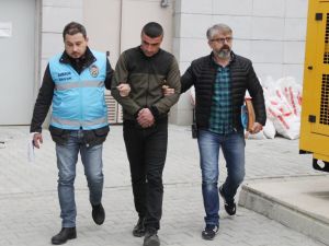 2,5 Yaşındaki Kızını Vuran Baba Tutuklandı