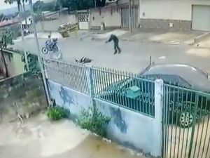 Sokak Ortasında Kurşun Yağmuruna Tuttu